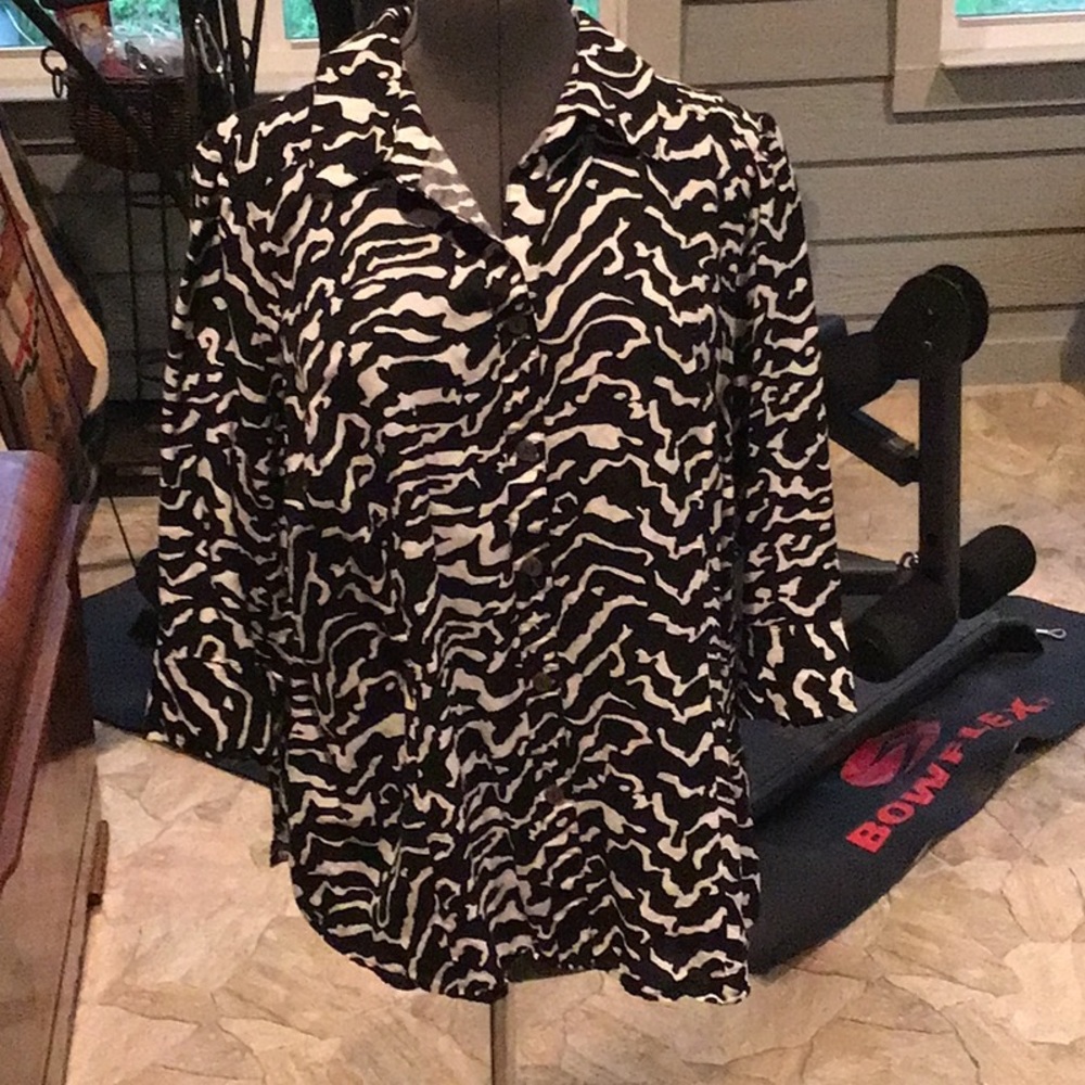 East 5 Black & White Blouse Animal Print Size 2X